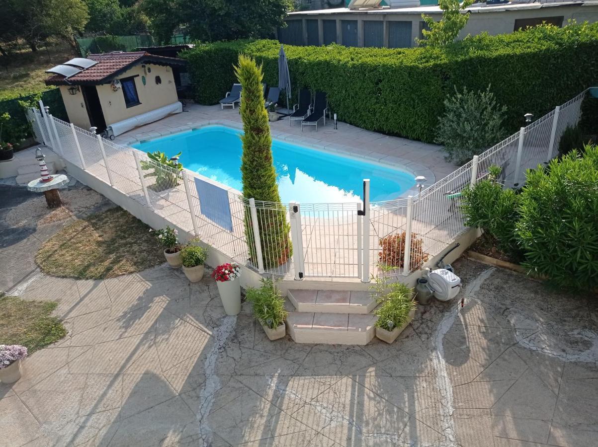 Villa Norica Bordezac Exteriör bild