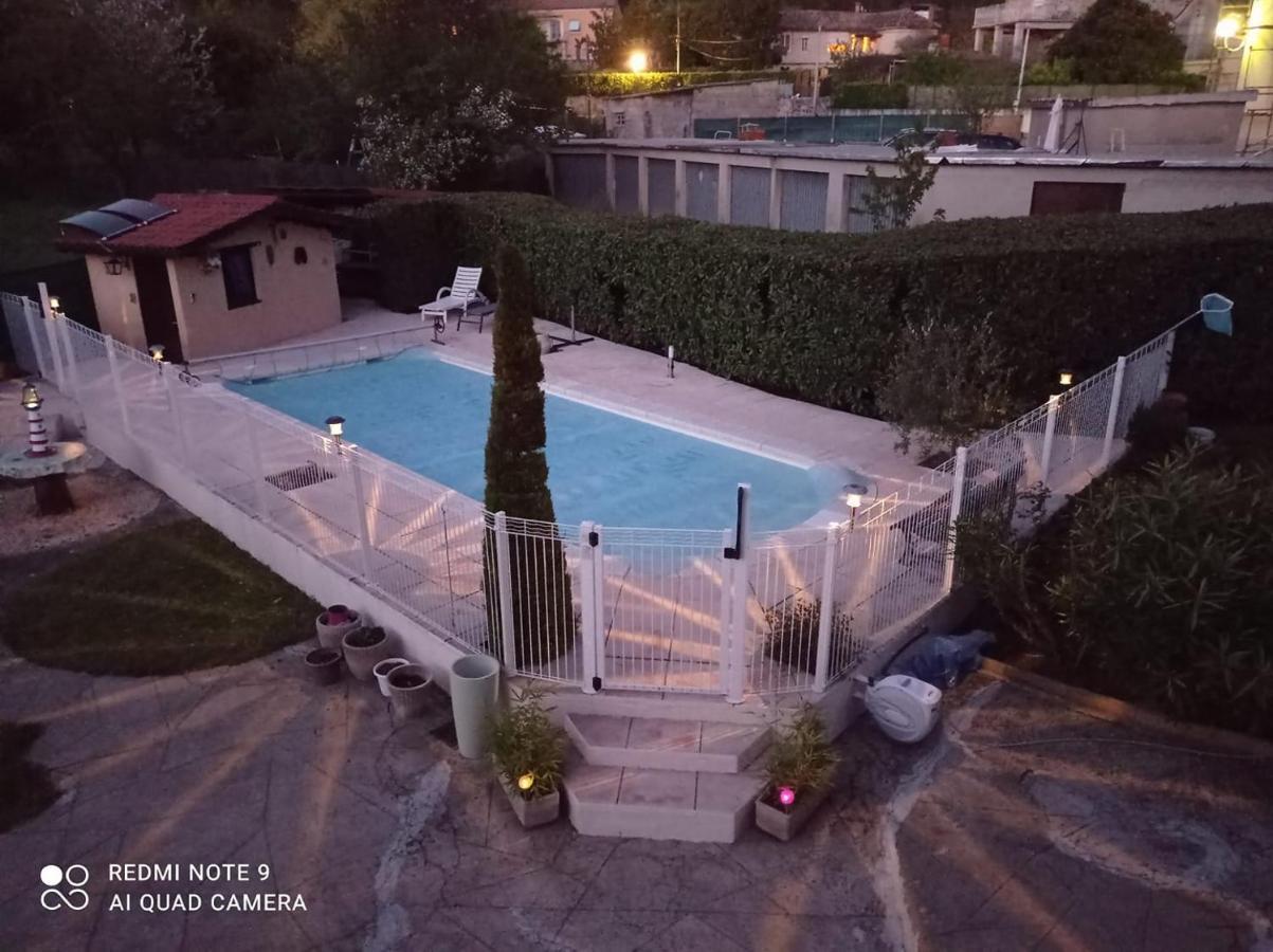 Villa Norica Bordezac Exteriör bild